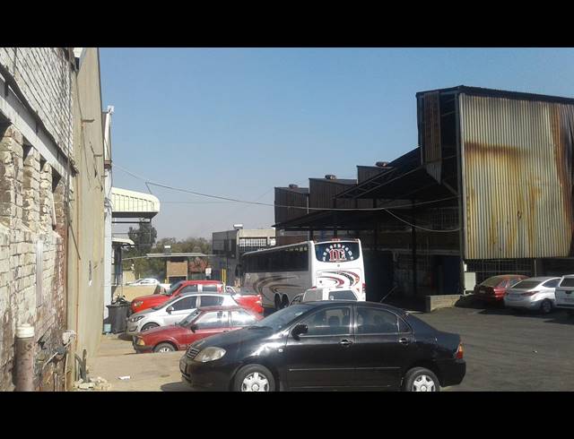 13,500M² WAREHOUSE FOR SALE IN ALBERTON NORTH